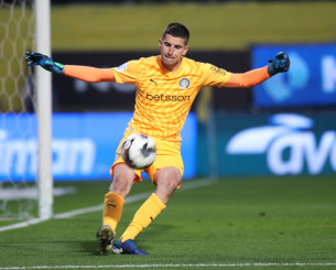 Παρελθόν από τον ΟΦΗ ο Ναούμοφ