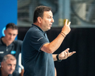 Βλάχος στο Athletiko: «Καμία έκπτωση στον στόχο του βάθρου, κι ας είμαστε διαφορετική ομάδα»