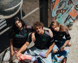 Κυκλοφόρησε η εντυπωσιακή τρίτη εμφάνιση του Παναθηναϊκού - Μαύρη με ροζ λεπτομέρειες