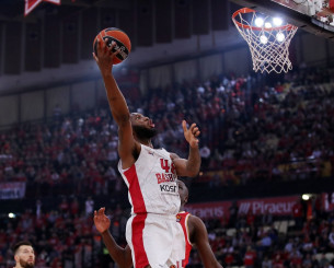 Η Μπασκόνια ζητάει 1 εκατομμύριο για να παραχωρήσει τον Ντόντα Χολ