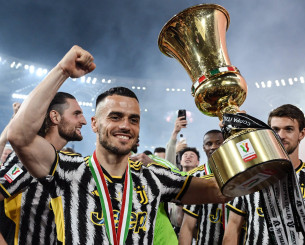 «Ο Ολυμπιακός διαπραγματεύεται με τη Γιουβέντους για τον Κόστιτς»