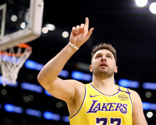 Όταν το μπάσκετ γίνεται... ποίηση: Ο Λούκα Ντόντσιτς πρωταγωνιστής σε βιβλίο φιλοσοφίας!