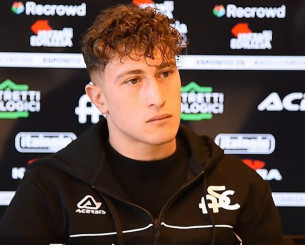 «Η ΑΕΚ θέλει τον Εσπόζιτο»