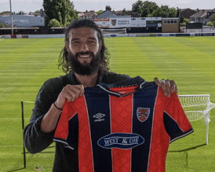 Στην έκτη κατηγορία Αγγλίας ο Κάρολ: «Τα παιδιά μου νόμιζαν ότι θα πάω στην... Τσέλσι»