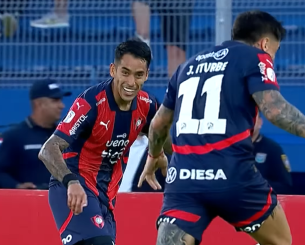 Αραούχο και Ιτούρμπε σκόραραν για την Σέρο Πορτένιο και πανηγύρισαν έξαλλα μαζί (video)