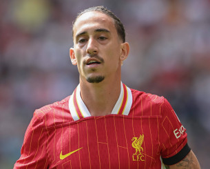 «Ο Τσιμίκας θέλει να γυρίσει Ελλάδα, καραδοκεί ο Ολυμπιακός»