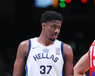 Ο Ολυμπιακός «χτίζει» και πάλι τον ελληνικό κορμό του