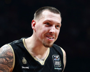 Βάζει τέλος στα σενάρια ο Τάις και μένει στο Μονακό