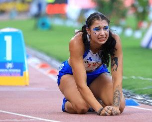 «Ξέσπασε» μετά το πανελλήνιο ρεκόρ στο Βαλκανικό πρωτάθλημα η Ντραγκομίροβα