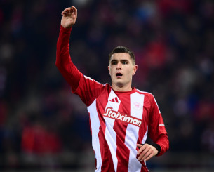 «Βράχος» στην άμυνα, επιδραστικός και στο επιθετικό κομμάτι του Ολυμπιακού ο Πιρόλα