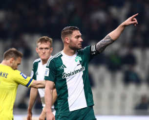 Μεγαλώνει η «ελληνική» παροικία στην Αλ Καλίτζ του Δώνη, ανακοινώθηκε και ο Μπαρτ Σένκεφελντ