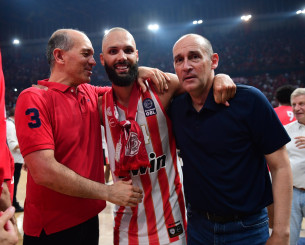 Η απάντηση του Φουρνιε στις φήμες πως υπέγραψε ήδη νέο συμβόλαιο