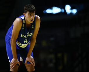 Η Εθνική Εφήβων γνώρισε βαριά ήττα από τη Σερβία για το EuroBasket U18