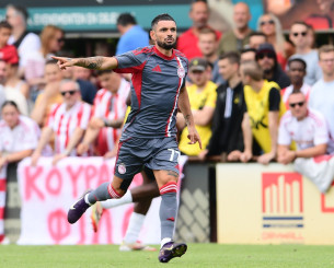 Χαλαρά ο Καμπελά, ατομικό ο Έσε