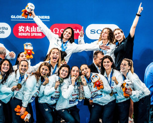 Η επιστροφή των Παγκόσμιων Πρωταθλητριών και της χάλκινης Εθνικής πόλο ανδρών στην Αθήνα