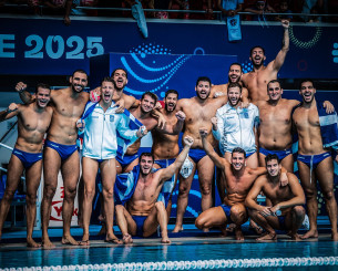 Η απονομή του χάλκινου μεταλλίου στην Εθνική ομάδα πόλο ανδρών (video)