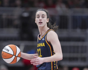 Καταδικάστηκε σε 2,5 χρόνια φυλάκιση άνδρας που παρενοχλούσε την Κέιτλιν Κλαρκ