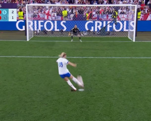 Το πέναλτι της Κέλι ξεπέρασε σε ταχύτητα όλα τα περσινά της Premier League! (video)