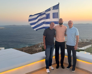 Σε ποιο σημείο της Ελλάδας τραβήχτηκε η φωτογραφία Αγγελόπουλων - Φουρνιέ