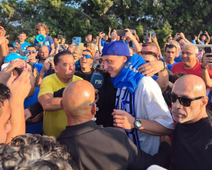 Πανζουρλισμός στην Πάφο κατά την άφιξη του Νταβίντ Λουίζ (video)