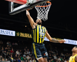 Η Φενέρμπαχτσε κρατάει τον Κεμ Μπιρτς με νέο συμβόλαιο