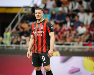 Το συμβόλαιο του Γιόβιτς στη Μίλαν είχε κάτι που δεν έχει κανένα άλλο