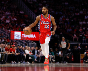 Ο Τζάρεντ Μπάτλερ που ήταν στη λίστα του Ολυμπιακού υπογράφει στο NBA