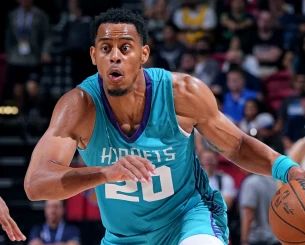 Πρώτος στόχος της ΑΕΚ Betsson για τη θέση «3» ο Τζέιλεν Σιμς