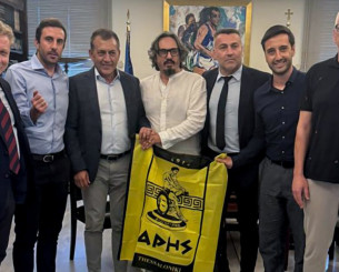 Η ΚΑΕ Άρης επισκέφτηκε τον Γιάννη Βρούτση