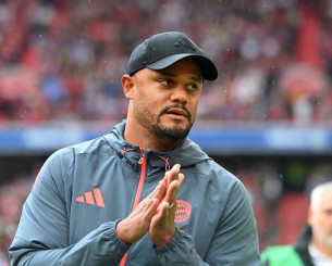 Η Μπάγερν έριξε οκτώ στη Βόλφσμπουργκ αλλά ο Κομπανί δεν ήταν ικανοποιημένος - «Πρέπει να βελτιωθούμε»