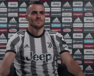 Σκίρα: «Δεν υπάρχουν διαπραγματεύσεις του Ολυμπιακού με τον Κόστιτς»