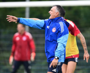 Έπεσαν... κορμιά στη βροχή