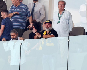 Ο Μάριος Ηλιόπουλος ταξίδεψε και στη Λεμεσό για να δει την ΑΕΚ από κοντά