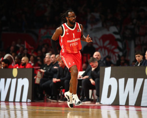 Από τον Ερυθρό Αστέρα στο πρωτάθλημα Αυστραλίας ο Τζον Μπράουν