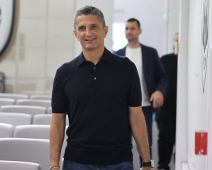 Ο Λουτσέσκου αποθέωσε Κωνσταντέλια και μίλησε για τις μεταγραφές