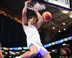 Κάκωση στη δεξία ποδοκνημική υπέστη ο Ζούγρης