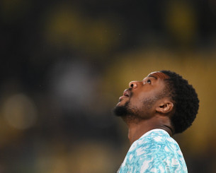 Ο «πόλεμος» για τα μάτια του Άκπομ - Η μεταγραφή που έγινε σίριαλ και δεν τελείωσε ακόμα