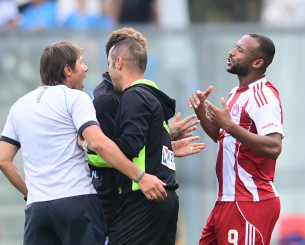 Το μαρκάρισμα του Ελ Κααμπί που έκανε έξαλλο τον Κόντε και του επιτέθηκε (video)