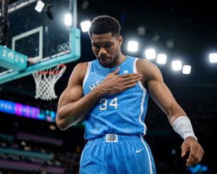 Μπαίνει και κάνει την διαφορά ο Γιάννης!