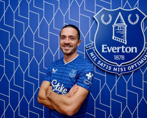 Επίσημο του Γκρίλις στην Έβερτον - Η οψιόν αγοράς στη συμφωνία