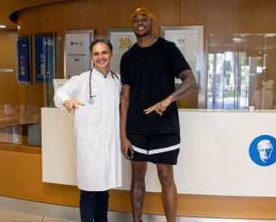 Στο «Υγεία» ο Χολμς - Πέρασε από ιατρικές εξετάσεις