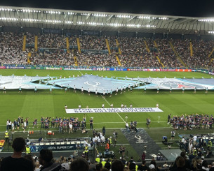 Αντιπολεμικό μήνυμα της UEFA πριν το Παρί-Τότεναμ: «Σταματήστε να σκοτώνετε παιδιά» (video)