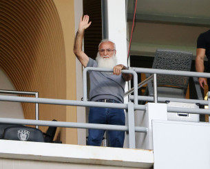 Ιστορική επιστροφή: Ο Ιβάν Σαββίδης στην Τούμπα έπειτα από 5,5 χρόνια! (video)