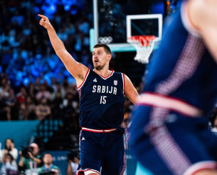 «Διασύρουν» οι Σέρβοι τους Σλοβένους στο ημίχρονο με +28