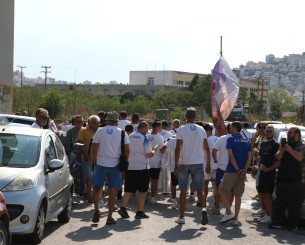 Μαίνεται ο «πόλεμος» στην Καβάλα - Πανό των οπαδών κατά της διοίκησης! (pic)