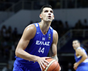 Μήτογλου: «Είμασε περήφανοι για τη δουλειά που κάναμε στην προετοιμασία μας - Σηκώνουμε το κεφάλι ψηλά»