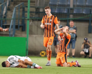 Διπλή αποβολή για τη Σαχτάρ: Οτσερέτκο και Αρντά Τουράν εκτός παιχνιδιού (video)