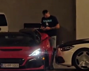 Έξαλλος ο Ντόντσιτς: Κάποιος πάρκαρε... κολλητά στο αυτοκίνητό του και δεν μπορούσε να μπει μέσα (video)