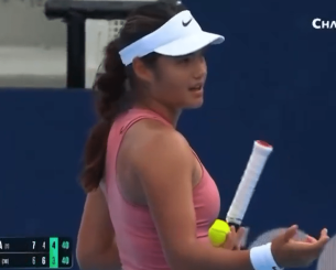 Σοκάρει η Ραντουκάνου: «Φοβάμαι να κυκλοφορήσω μόνη στον δρόμο»