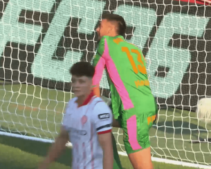 Καταστροφική εμφάνιση για τον Γκαζανίγκα: Χάρισε δυο γκολ, έκανε πέναλτι κι αποβλήθηκε σε μισή ώρα (video)